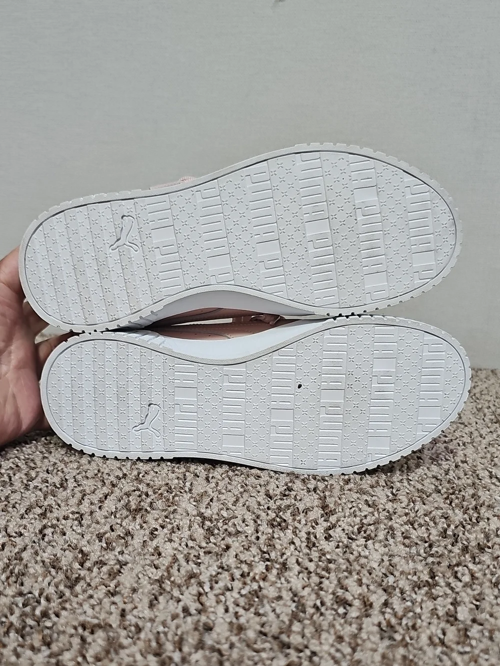 Puma carina womens